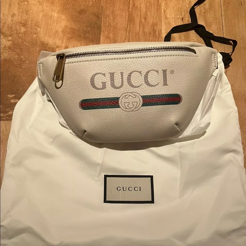 Authentic Gucci waist bag small size